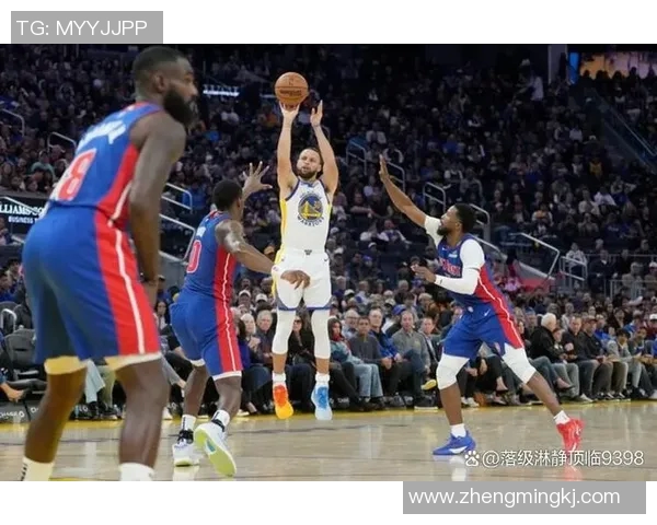 勇士对阵活塞库里本场比赛得分情况分析及精彩瞬间回顾