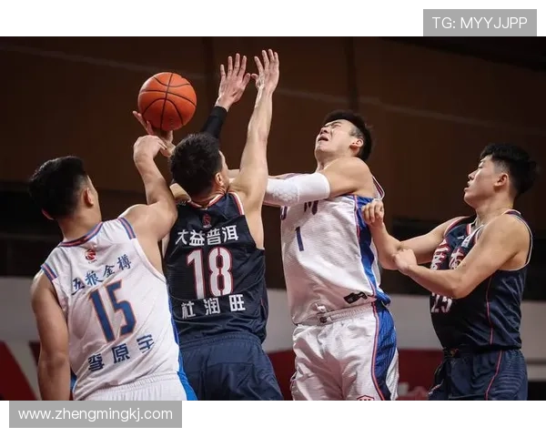 赛后分析:武汉篮球队与成都篮球队实力对比及比赛亮点总结 赛后分析:武汉篮球队与成都篮球队实力对比及比赛亮点总结