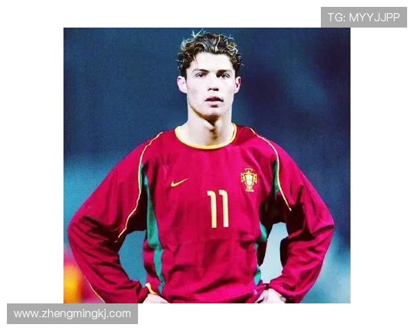 足球明星小奶狗的成长之路与场上风采的完美结合